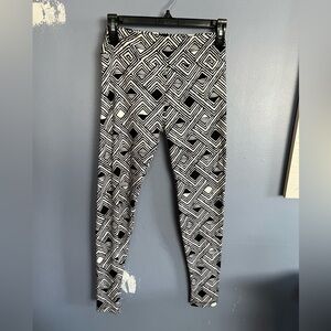 Lularoe One Size (Small) Women’s Pull On Leggings Black White Preowned